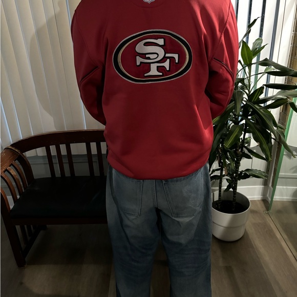 Vintage Sweater - Picture 9 of 9